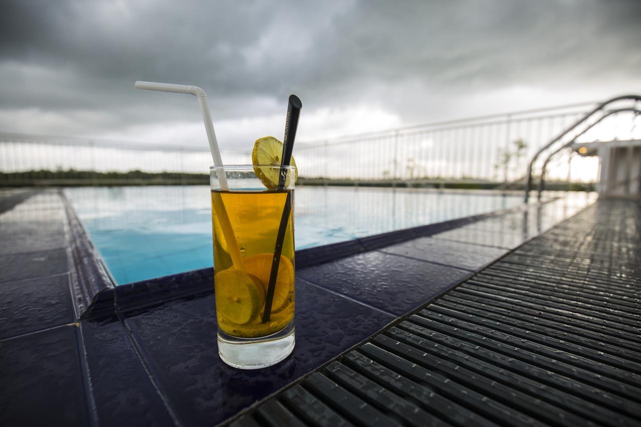 Grand 7 Hotel -Kesbewa Piliyandala Exteriér fotografie