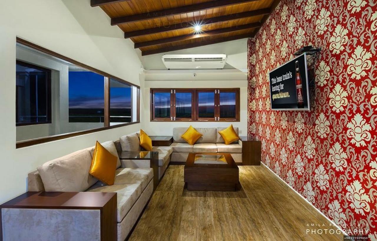 Grand 7 Hotel -Kesbewa Piliyandala Exteriér fotografie